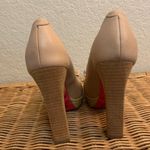 Betsey Johnson Nude Leather Bow Heels Floral Sole Size 6 Photo 3