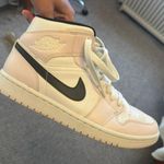Nike Jordan 1 High Photo 0
