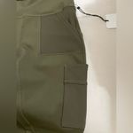 Alo Yoga NWT High Waisted Cargo Legging Dark Olive Green Size XXS Photo 9
