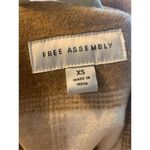 Free assembly Tan and cream color Shacket XS Photo 3