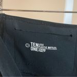 Nike  Women's Medium Dri-Fit Legend Low Rise Veneer Capris 2.0 Leggings Neon Mesh Photo 6