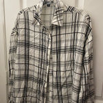 TCEC FINAL MARKDOWN Ladies’  Blouse (M) Photo 0