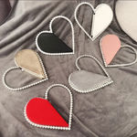 Black Diamond Heart Evening Clutch With Reinstones Photo 5