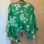 Molly green Blouse Green Floral Tie Front Flowy Boho Size Small Photo 3