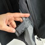 On Running Explorer Jacket Women's Size Medium New Black Photo 7