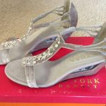 New York Transit  Silver Velour Glitter Embellishments Sandals 8.5 Photo 3