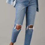 American Eagle  Outfitters Ripped Knee Mom Jean Size 16 Photo 0