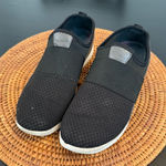 Kuru sneakers women’s size 10 Black Photo 0