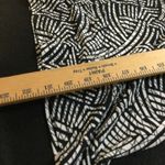 Petite Sophisticate BlackWhite Print VNeck Ruched Blouse Top 3/4 Sleeve Womens M Photo 5