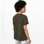 Lululemon  All Yours Boyfriend Tee Shirt in Dark Olive - Size 4 Photo 1
