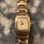 Fossil Woman’s  165 feet water resistant two tone watch! Photo 5