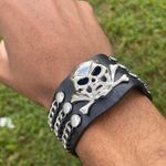 Silver skull and crossbones Gothic faux leather Punk bracelet chain Grunge Rock Black Photo 0