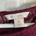 EST 1946 maroon floral lace short sleeve blouse size XL Red Photo 2
