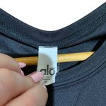 Alo Yoga Black Peloton Athletic Short Sleeve Top Size XS Photo 3