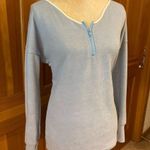 Women’s Periwinkle Colored Pullover. Size Medium Blue Photo 2