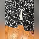 Eloquii  Skirt 
Monochrome Abstract Design Photo 4
