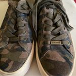 J Slides Hilton Camo Lace Up Platform Sneakers Size 6 Green Photo 6