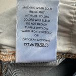 Zenana  Women’s NWT size large denim distressed shorts Photo 3