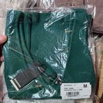 NWT Monrow Gal Green Brushed V Neck Tank Top Medium ribbed Green Photo 1