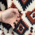 Shyanne  Life Aztec Fleece hooded Pullover size medium Photo 4