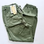 Nation Ltd . Del Rey Satin Pant Size Small Rayon NEW Hunter Green Jogger Relaxed Photo 1