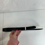 Kate Spade  New York M/L Black Leather Belt White Accent Hidden Buckle Skinny Photo 1