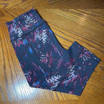 Victoria's Secret Victoria Secret cropped leggings Sz S Photo 2