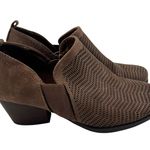 Baretraps Ridgely Block Heel Bootie brown faux leather side zip comfort size 8.5 Photo 1