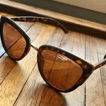 Cat Eye Sunglasses Multiple Photo 1