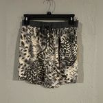 Doe & Rae  shorts size small leopard print Photo 1