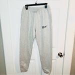 Reebok Modern Safari Joggers Slim fit Light Grey S Photo 3