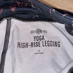 SO Yoga High Rise Leggings Photo 1