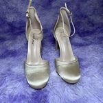 Lulus Golden Cream Satin Strappy Block Heel Closed Toe Women’s Classy Pumps 7M Size 7 Photo 1