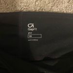 GapFit Capri Black Leggings Photo 2