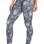 Balance Collection •• Peony Leggings Photo 2