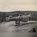Universal Threads Universal Thread Women's Charcoal Mid Rise Skinny Jeans Photo 2