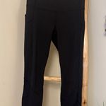 Lululemon Women’s Cropped Leggings Black Size 6 Lots Of Pockets! Photo 0