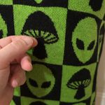 Hot Topic Alien vest Photo 4