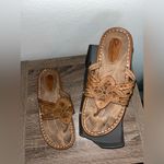 Earth Origins Tan Leather “Rita” Style Flip Flop Thong Sandals Slides Women 8M Photo 4