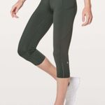 Lululemon Crop II *Nulux 19" Evergreen Leggings Size 6 Green Photo 0