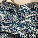 Tommy Bahama New. V-wire swimsuit. MSRP $149 Photo 7