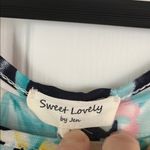 Beautiful Floral Sleeveless Flowy Tank Top Black Photo 4