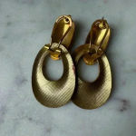Vintage Dangle Long Pierced Black Red Gold Enamel Geometric‎ Print Earrings Photo 2