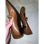 Kenneth Cole Women’s Vintage Brown/Caramel Loafer Kitten Heel 8 Photo 6