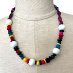 Bright colorful beaded necklace Photo 1