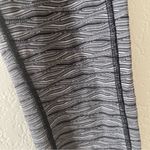 Lululemon Speed Tight II Textured Wave Stripe Gray Photo 4