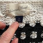 Universal Threads Black And White Sweater Photo 2