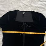 Paper tag vintage Black velvet long sleeve top with lace up detail Size medium Photo 4