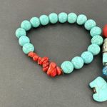 Lot of 4 Vintage Bracelets Turquoise Beaded Lot Stretchy And Magnetic Blue Photo 4