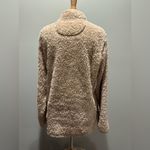 The Southern Shirt Company The Southern Shirt Sherpa 1/4 zip pullover. Size Medium Photo 2